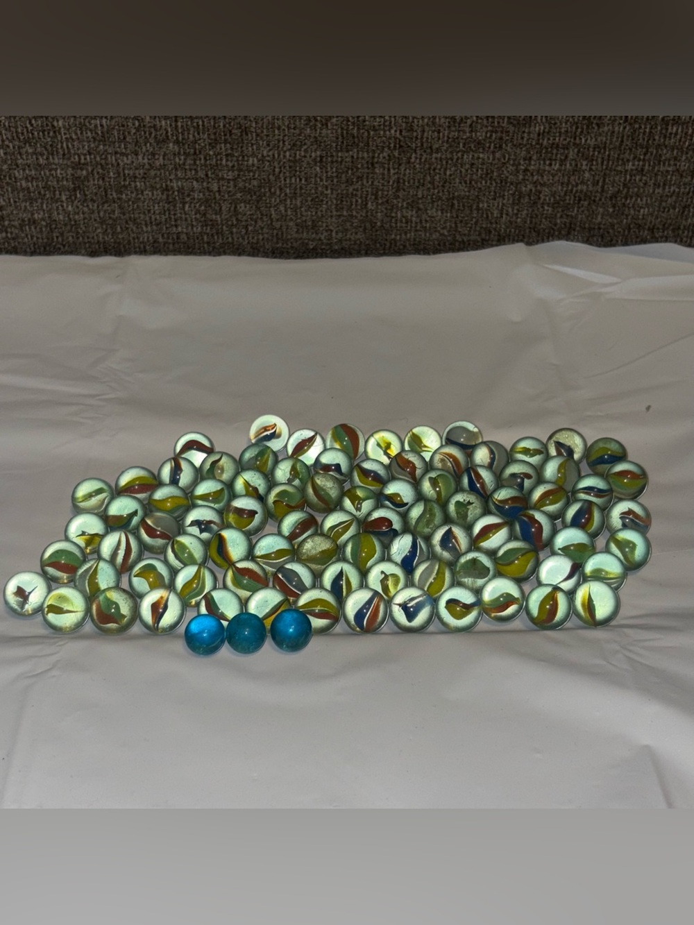 Vintage Marble Lot 86 Cats Eye & 3 Small Blue Marbles Retro Green